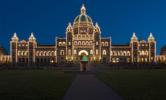 Deluxe Evening Sightseeing Bus Tour in Victoria, BC