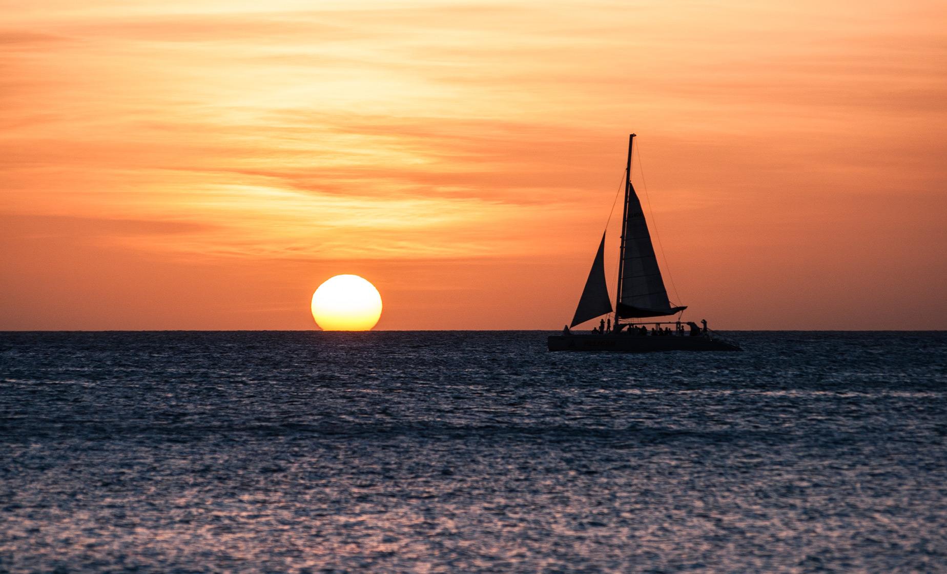 sunset cruise on aruba
