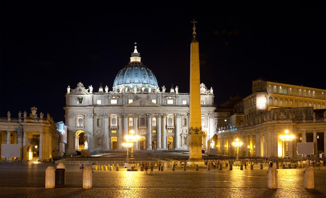 Skip The Line: Vatican By Night Walking Tour